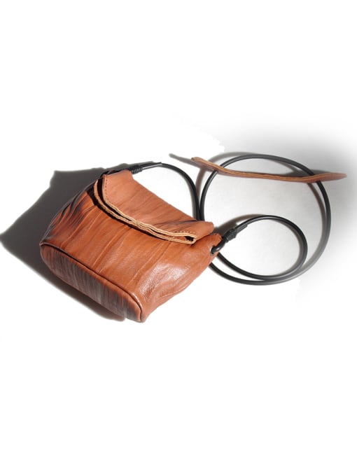 RUI Sheepskin simple pleated magnetic buckle one shoulder slanting hoist bag 3