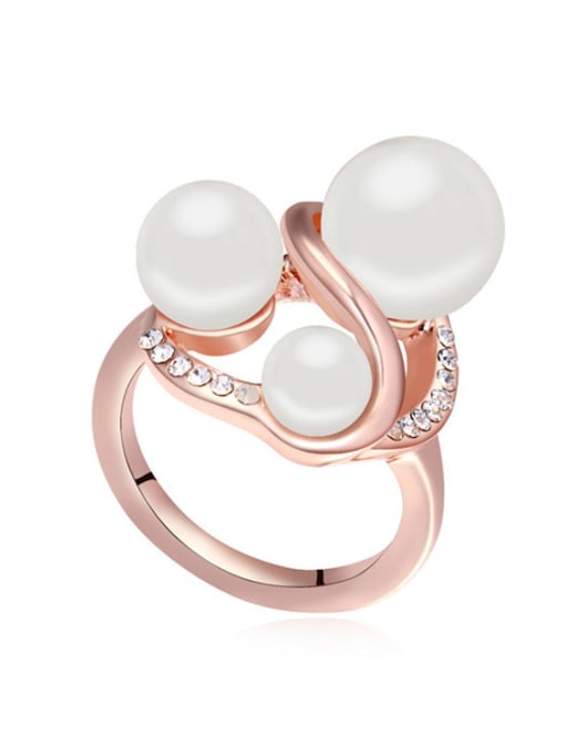 White Exaggerated Three Imitation Pearls Crystals Alloy Ring