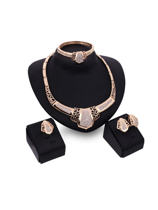 BESTIE 2018 2018 2018 Alloy Imitation-gold Plated Vintage style Rhinestones Hollow Four Pieces Jewelry Set 0