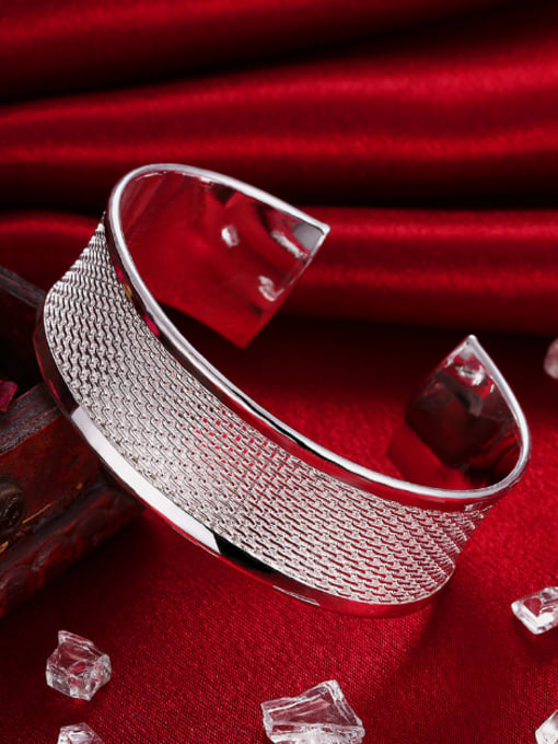 OUXI Simple Silver Plated Opening Bangle 2