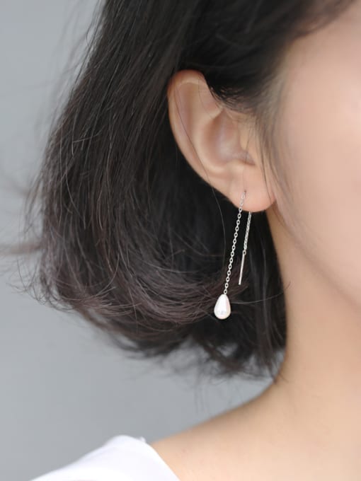 Peng Yuan Simple Water Drop Shell Pearl 925 Silver Line Earrings 1