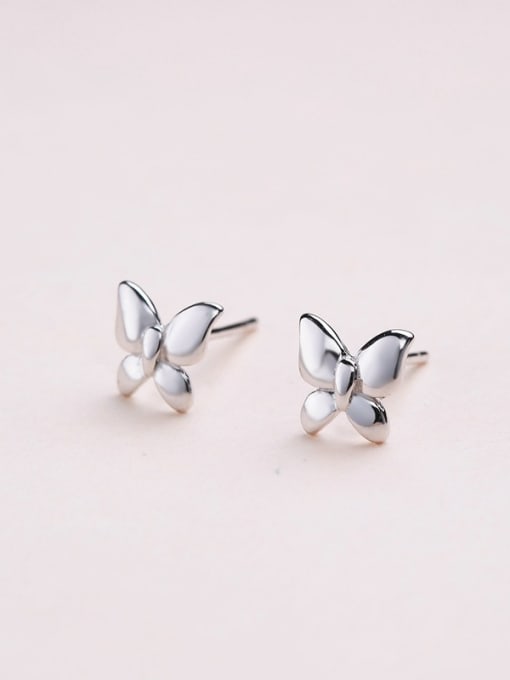 One Silver Women Exquisite Butterfly Shaped stud Earring 0
