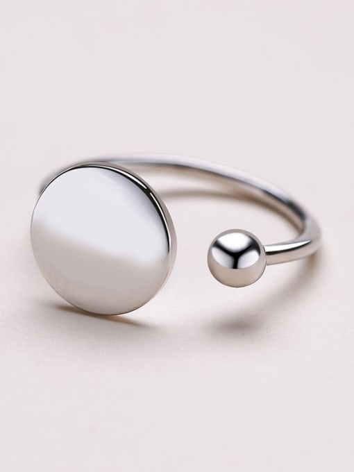 One Silver Personality Round Shaped Silver Ring 2