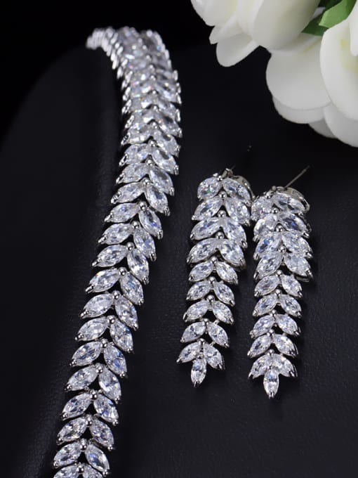 L.WIN Party Leaves-shape Zircon Two Pieces Jewelry Set 3