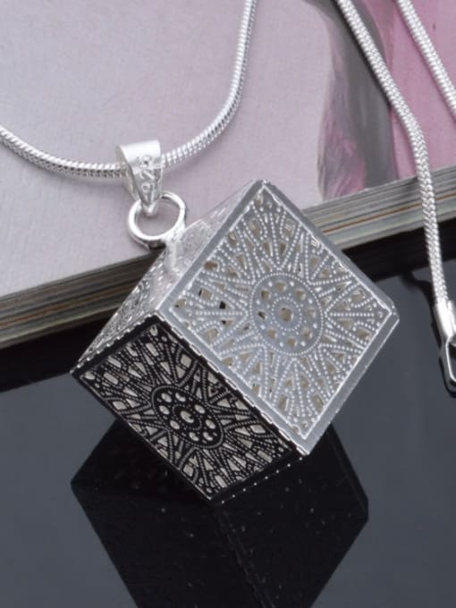Ya Heng Simple Hollow Cube Pendant Copper Necklace 1