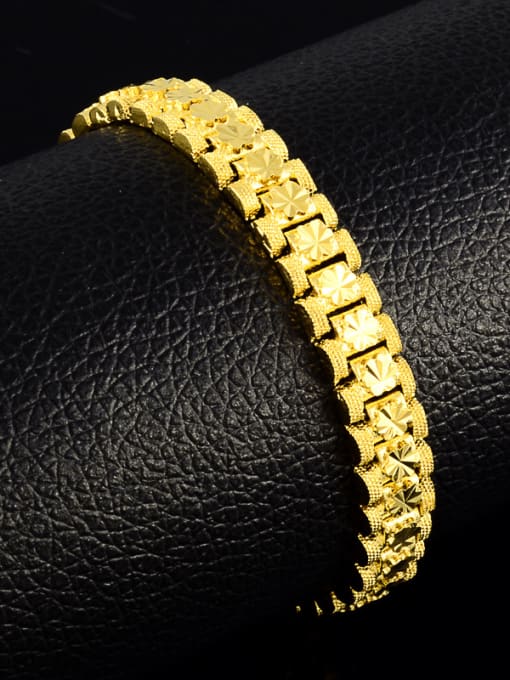 Yi Heng Da Exquisite 24K Gold Plated Geometric Shaped Copper Bracelet 2