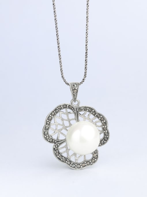 One Silver Elegant Pearl Necklace