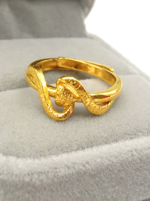 B 24K Gold Plated Heart Shaped Ring