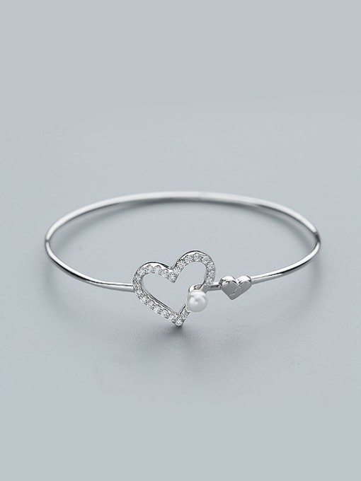 One Silver Elegant Hollow Heart Cubic Zirconias Shell Pearl 925 Silver Bangle