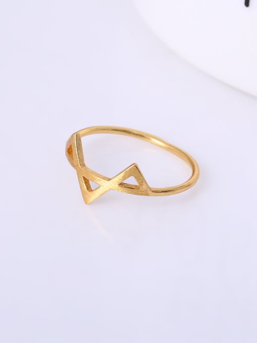 Lang Tony Women Delicate Triangle Shaped Ring 2