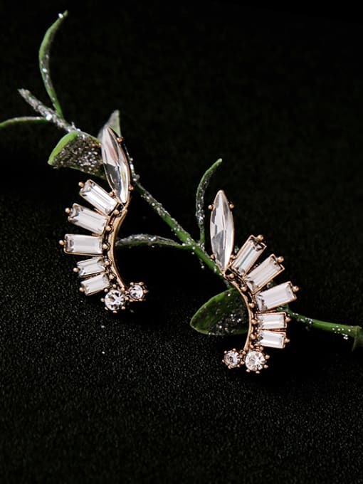 KM Shining Rhinestones Leaves Shaped Stud Cluster earring 2