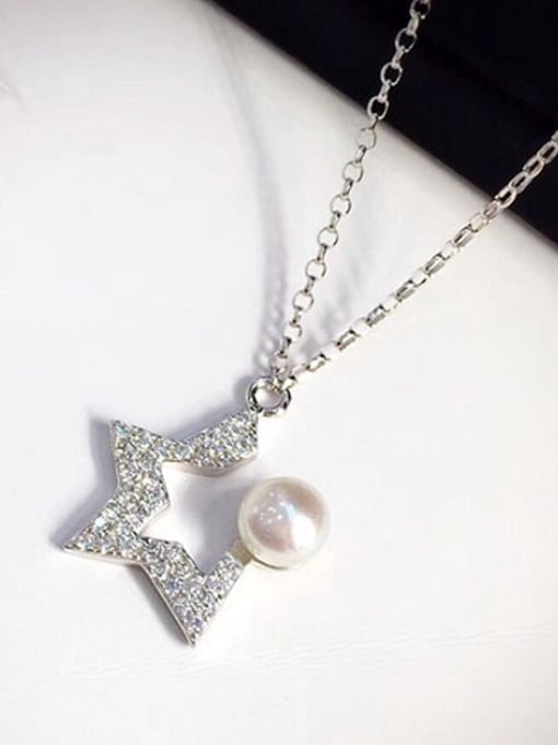 EVITA PERONI Five-pointed Star Freshwater Pearl Necklace 1