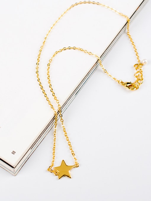 Golden Creative Star Shaped Artificial Pearl Necklace
