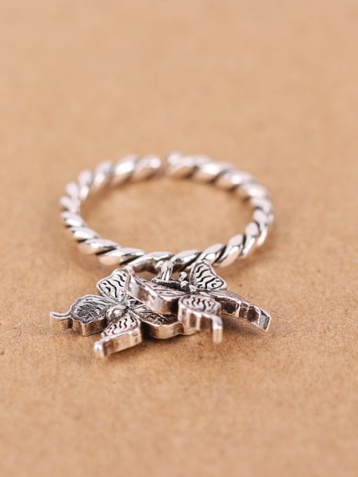 Peng Yuan Retro Butterflies Twisted Silver Ring