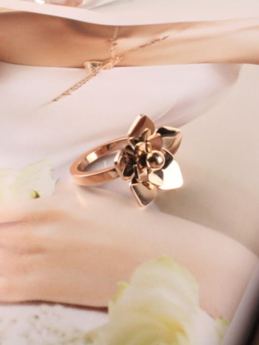 GROSE Smooth Fashion Stereo Flower Ring 1