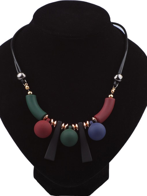 Qunqiu Fashion Colorful Geometrical Resin Artificial Leather Necklace 2