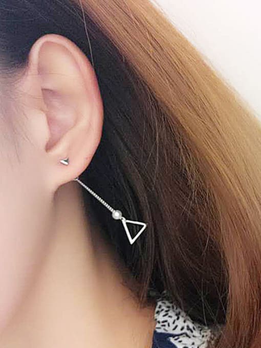 Peng Yuan Fashion Freshwater Pearl Triangle Earrings 1