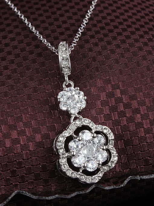 SANTIAGO Elegant 18K White Gold Plated Flower Shaped Zircon Necklace 1