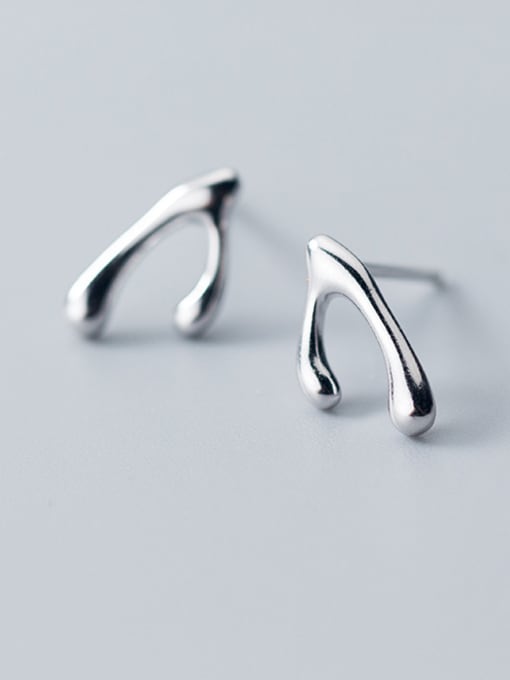 Rosh Sterling silver V-shaped simple stud earrings 2