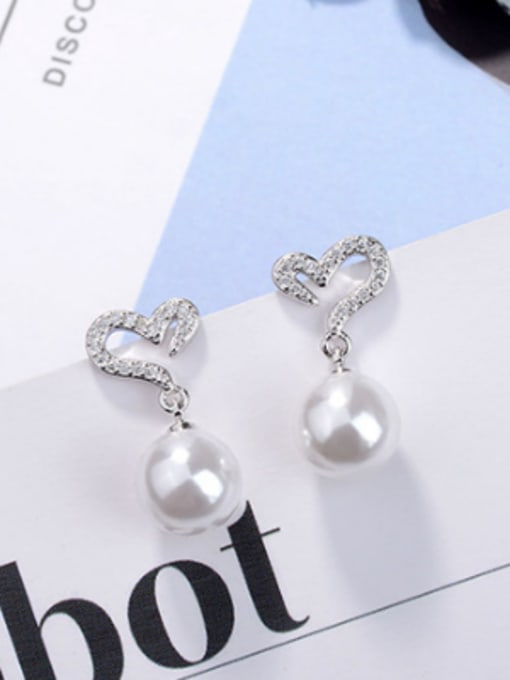 AI Fei Er Fashion Imitation Pearl Shiny Zirconias Heart Stud Earrings 2