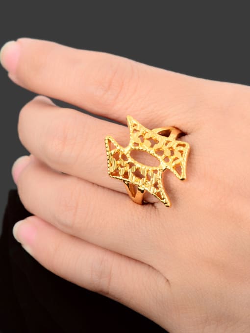 Yi Heng Da Fashion Hollow Geometric Shaped 24K Gold Plated Ring 2