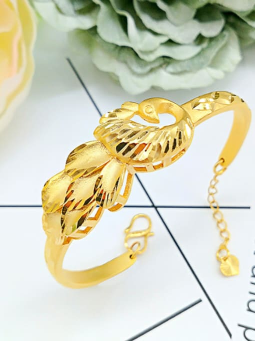 golden Women Elegant Peacock Shaped Bracelet