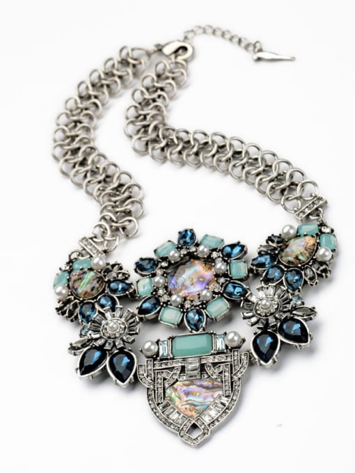 KM Alloy Retro Silver Plated Luxury Flowers Necklace 1