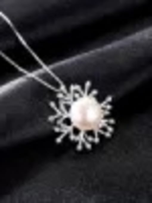 White Sterling Silver with AAA zircon natural pearls and Snowflake Necklace