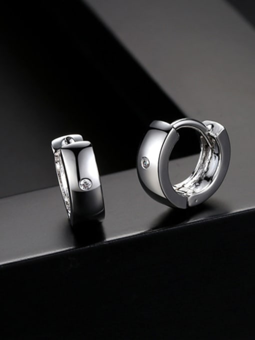 Platinum AAA zircon simple metal-style fashionable round ear buckle