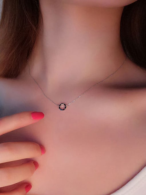 Peng Yuan Fashion Little Round Silver Necklace 1