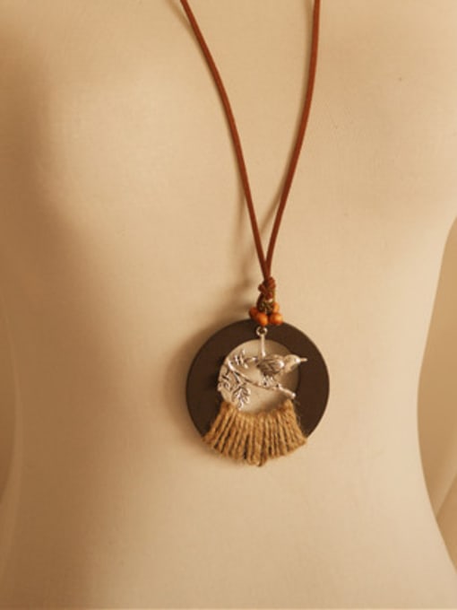 Dandelion Delicate Wooden Round Shaped Bird Necklace 1