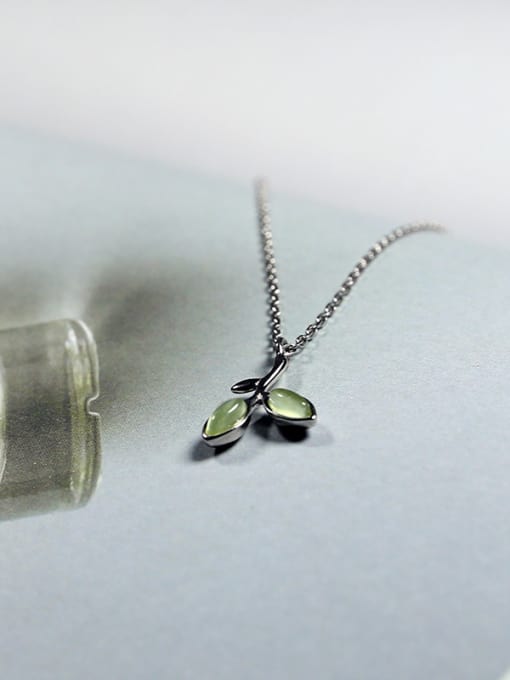 Peng Yuan Simple Little Green Stone Leaves Pendant 925 Silver Necklace 2