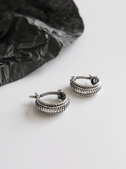 DAKA Sterling silver retro twist earrings