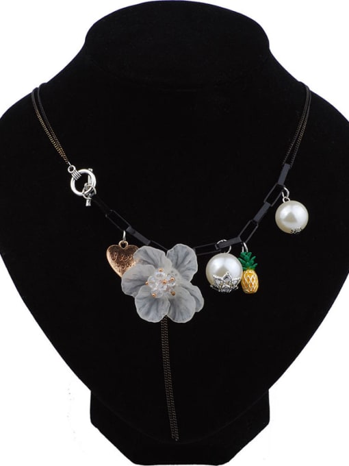 grey Personalized Acrylic Flower Imitation Pearls Pineapple Alloy Necklace