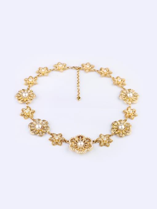 KM Flower Shaped Artifical Pearl Necklace 0