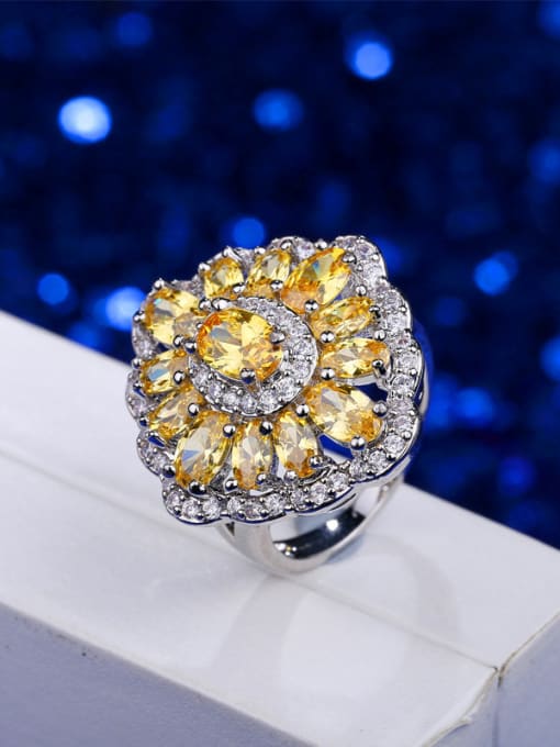 Yellow US #7 Platinum Plated Flower Pattern Ring