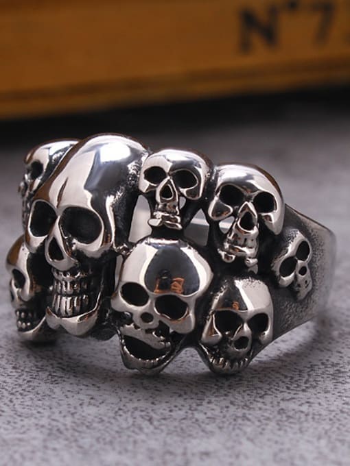 RANSSI Punk Exaggerated Skulls Statement Ring 1