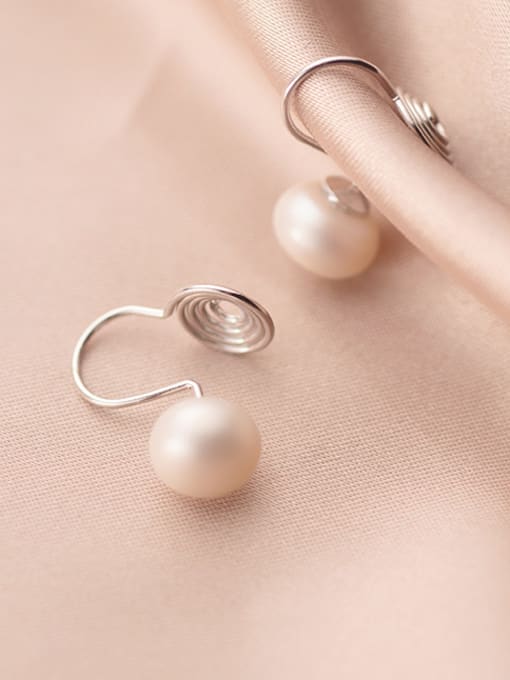 Rosh 925 Sterling Silver With Artificial Pearl Simplistic Round Earless Ear Clip
