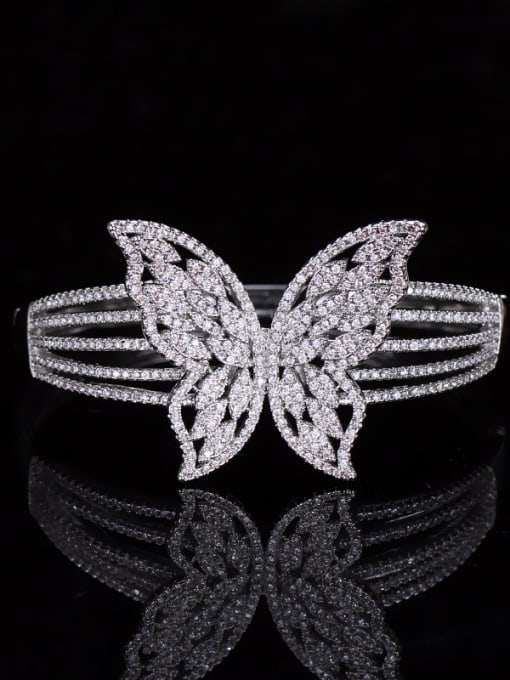 L.WIN Micro Pave Zircons Whit Gold Plated Bangle with Butterfly Pattern 3
