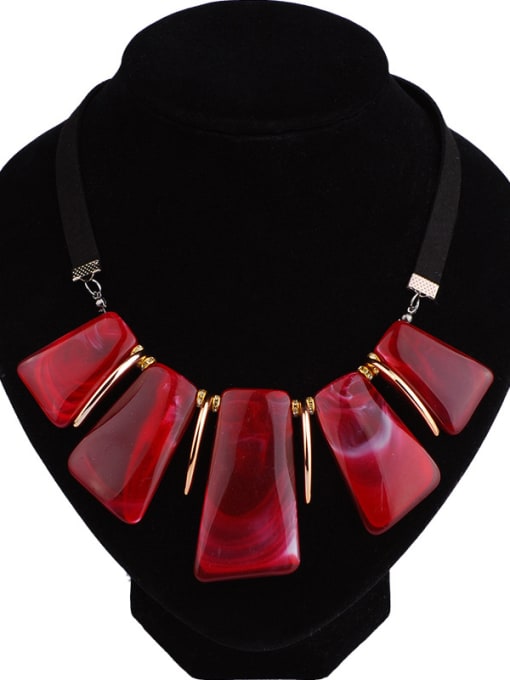 Red Fashion Geometrical Resin Pendant Alloy Necklace
