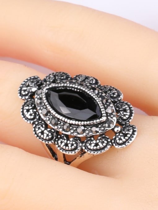 Black Retro style Oval Resin Black Crystals Ring