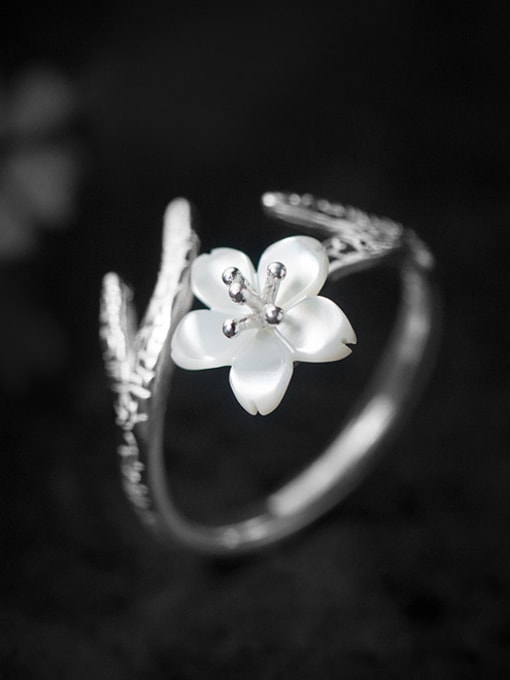 Rosh S925 silver natural shells chery flower opening ring 0