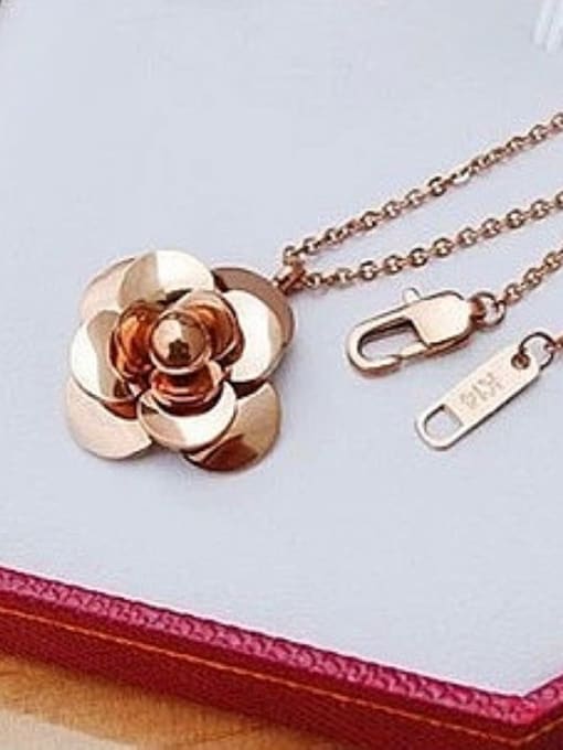 GROSE Beautiful Flower Pendant Necklace 2