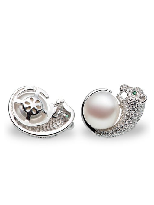 EVITA PERONI Fashion Freshwater Pearl Cheetah stud Earring 2