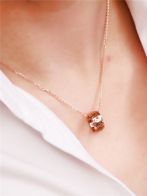 GROSE Fashion Hollow Birthday Gift Necklace 2