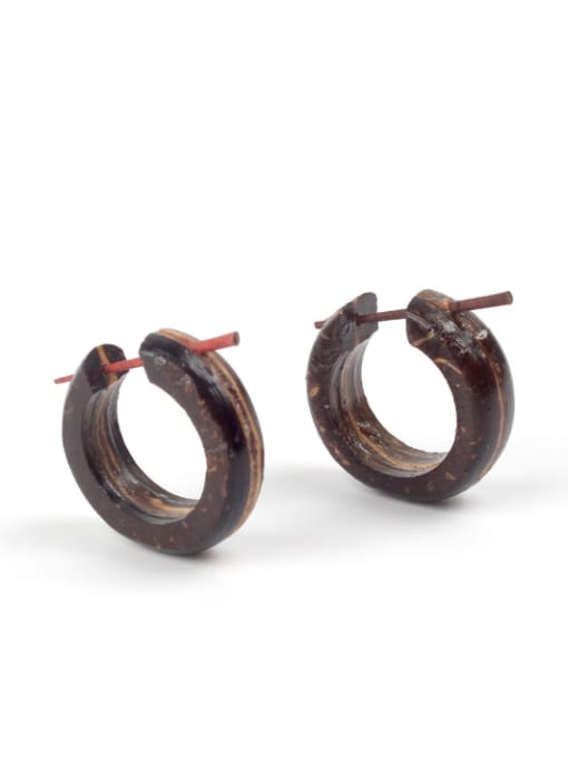 handmade Classical Wooden Temperament Retro Clip Earrings 0