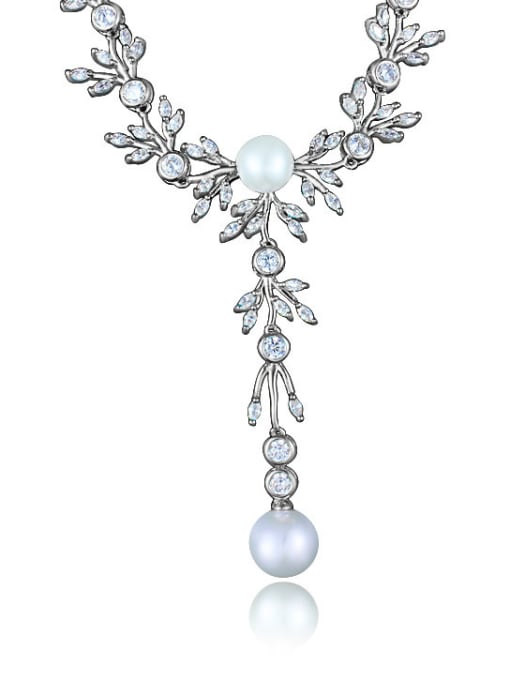 White Gold Temperament Platinum Plated Artificial Pearl Leaf Necklace