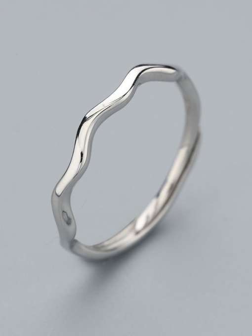 White 925 Silver Wave Shaped Ring