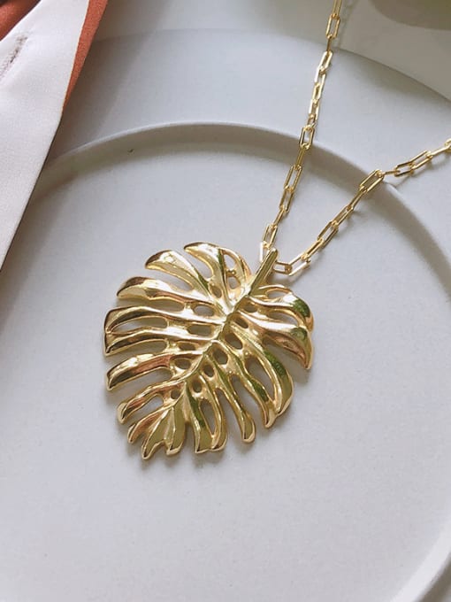 Boomer Cat 925 Sterling Silver With Gold Plated Simplistic Leaf Necklaces 1