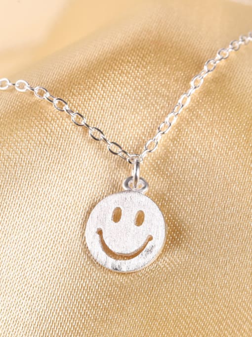 kwan Small Smiling Face Pendant Clavicle Necklace 3